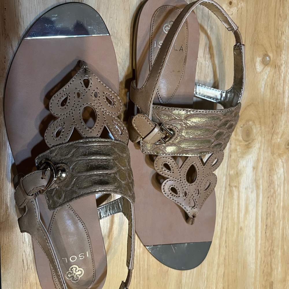Isola Women's Metallic and Tan Sandals